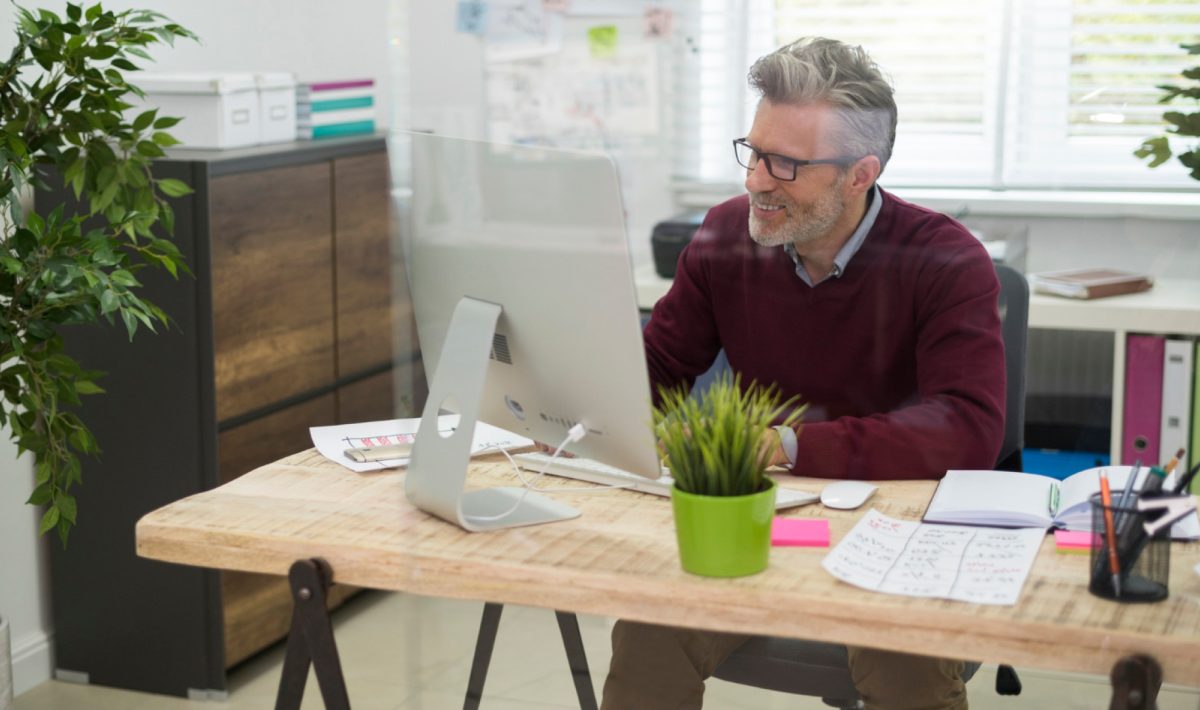 Continuezr à travailler après la retraite grâce au portage salarial !