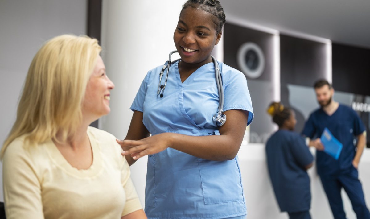 Formation aide-soignant : devenir professionnel de santé avec le DEAS